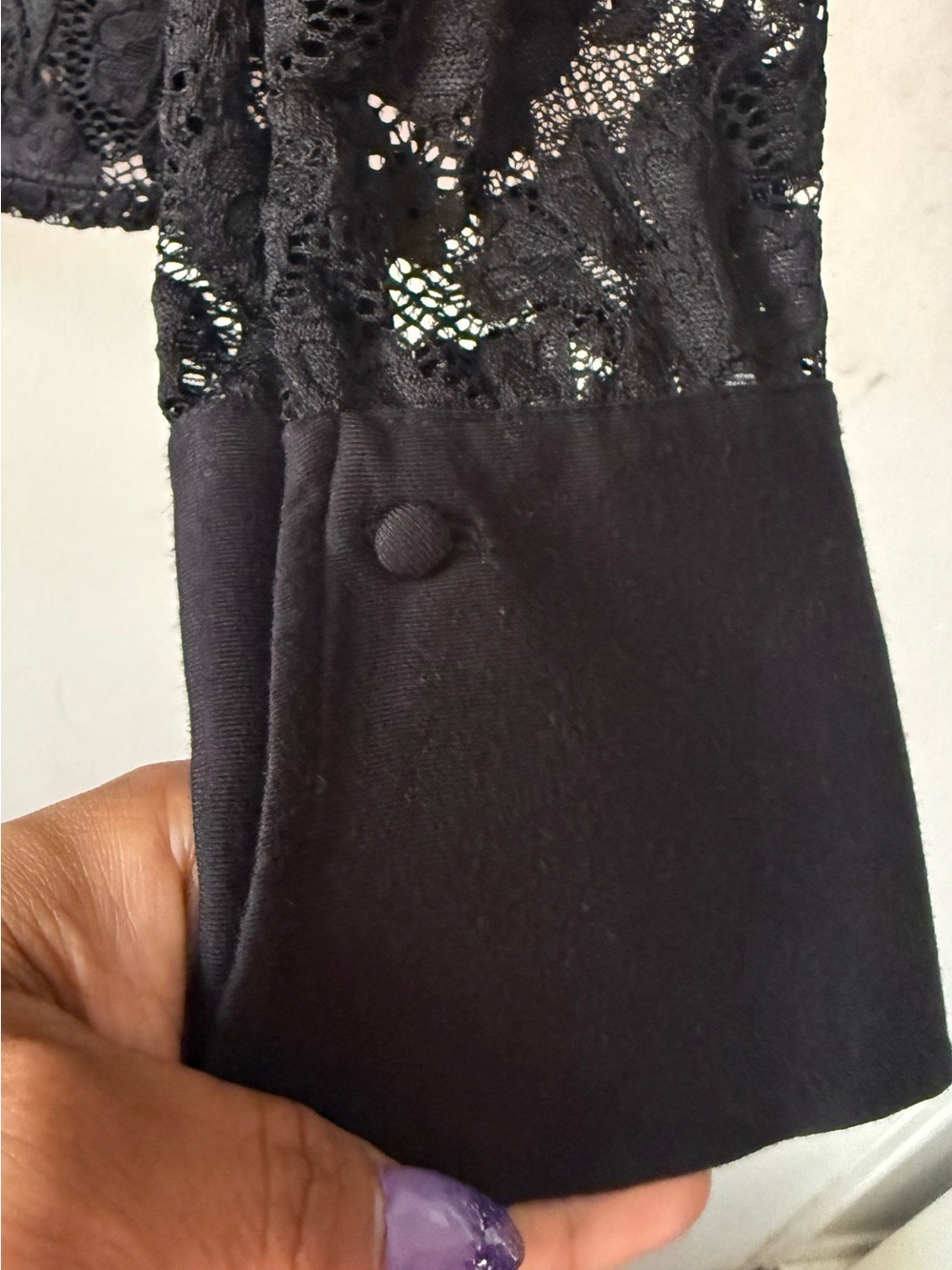 NWOT Vince Camuto Black Lace Button Front Sheer Feminine Romantic Top Large $109 - Picture 4 of 5